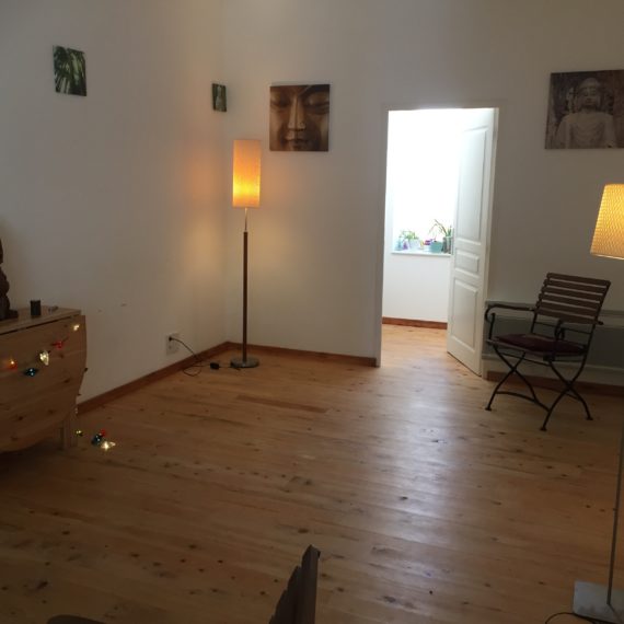 Espace Laouen, la salle de 23 m2 avec un beau parquet en bois de Hêtres de forêt bretonnes durables